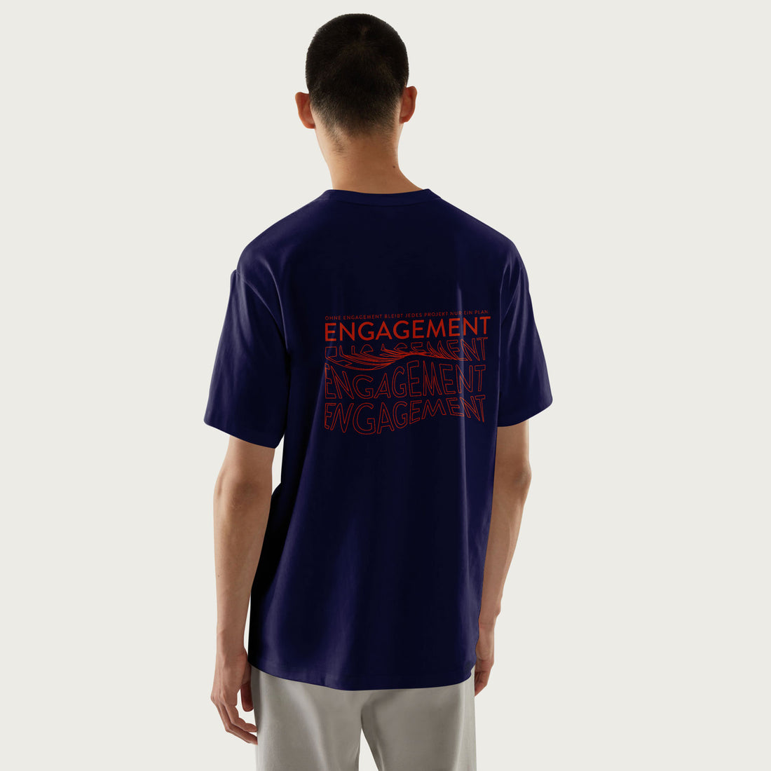 Statement T-Shirt: Engagement